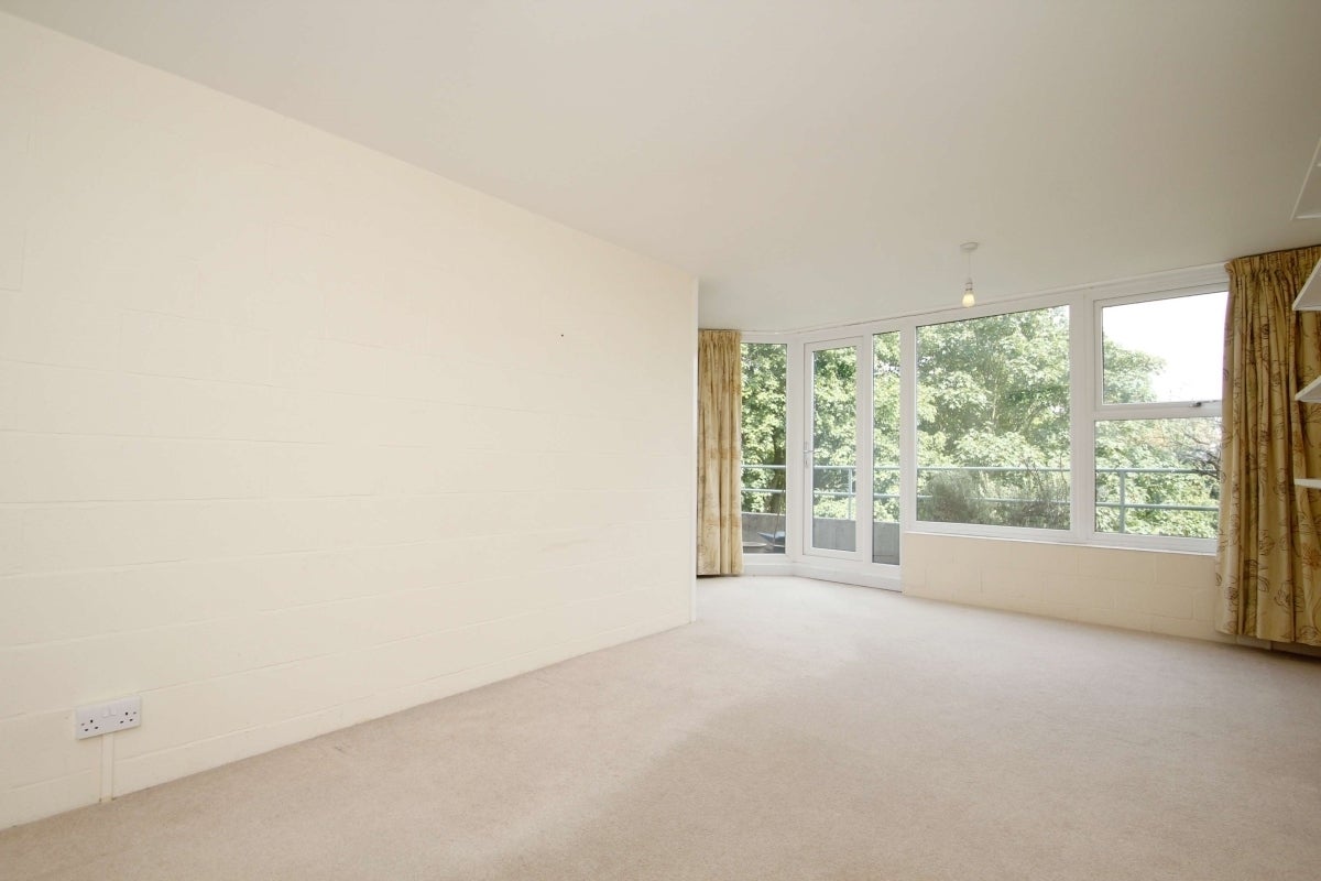 Flat Thackley End in Oxford