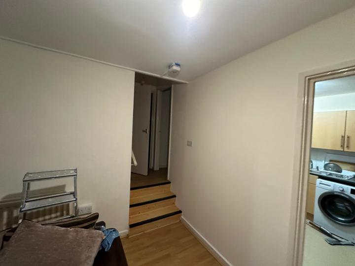 Flat Braybourne Close in Greater London