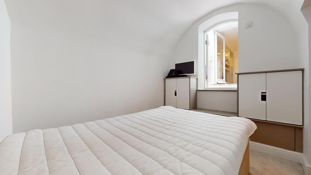Flat Molyneux Street in City of Westminster