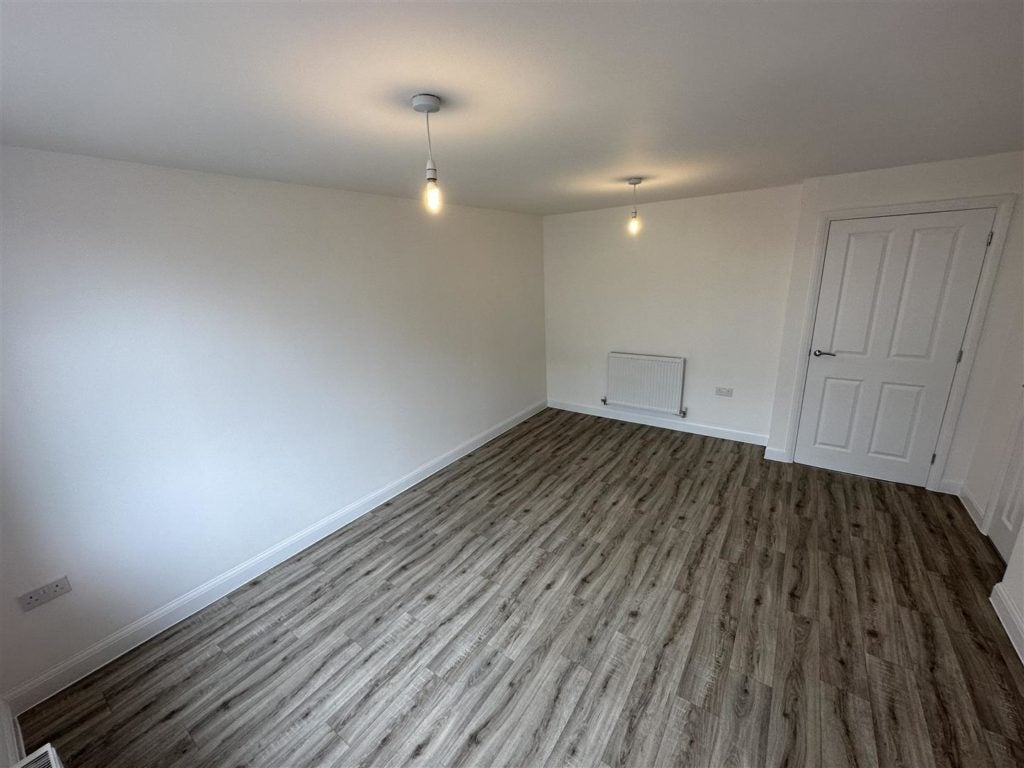 Flat Mortimer Place in Poole