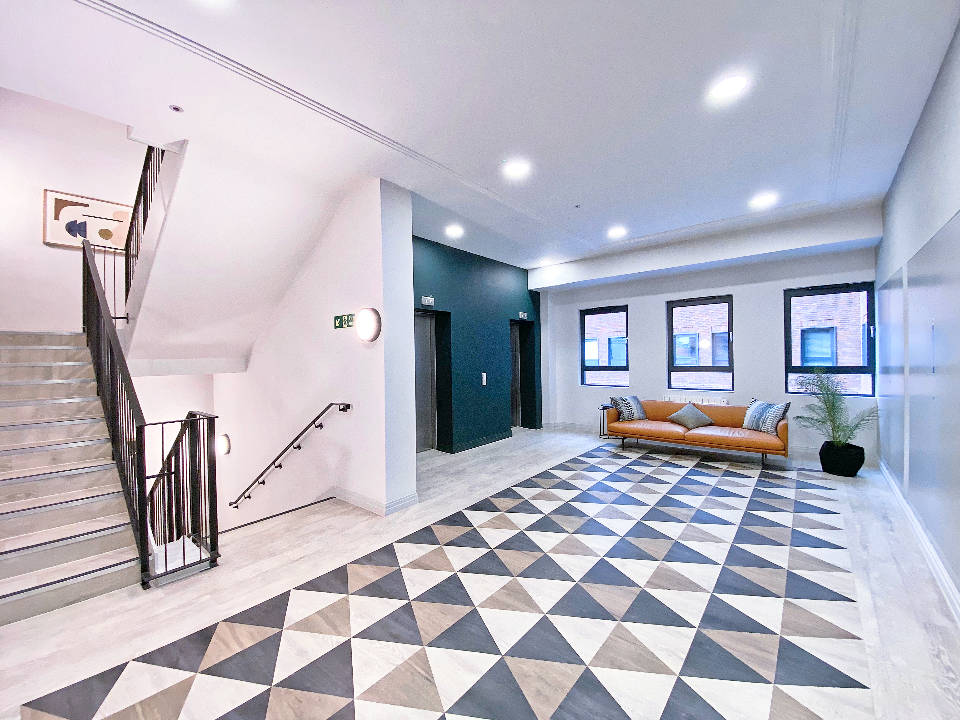 Flat Albert Road in Surrey Heath
