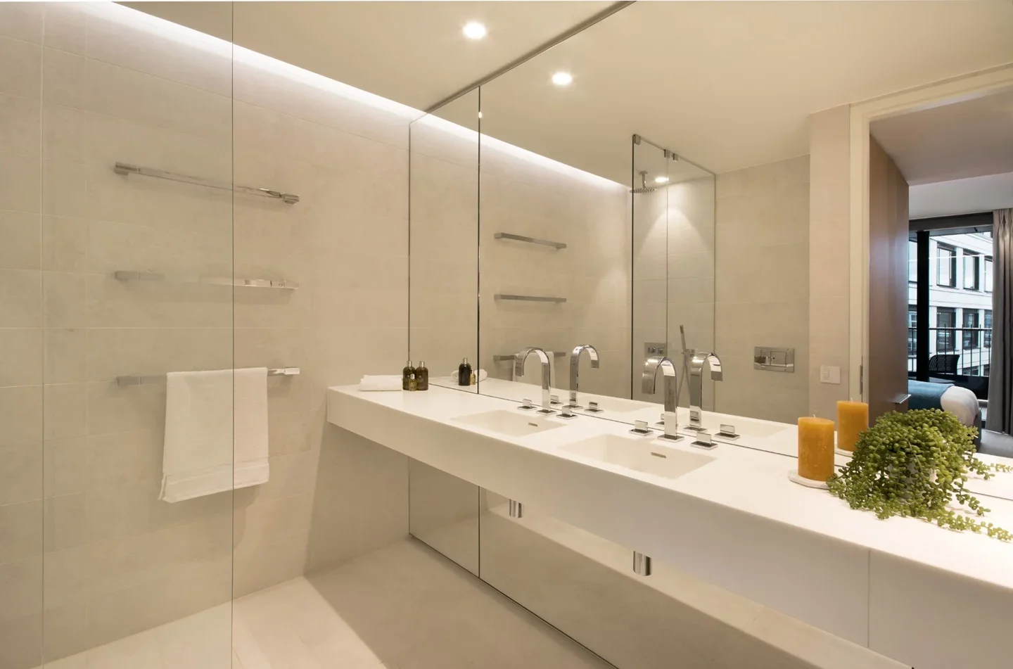 Flat Rathbone Place in City of Westminster