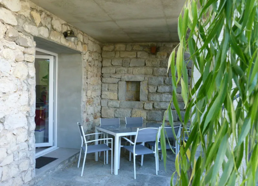Flat Rue du Valat Pontet in Berrias-et-Casteljau