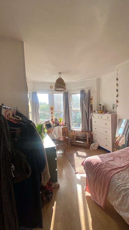 Room Ashley Down Road in Bristol