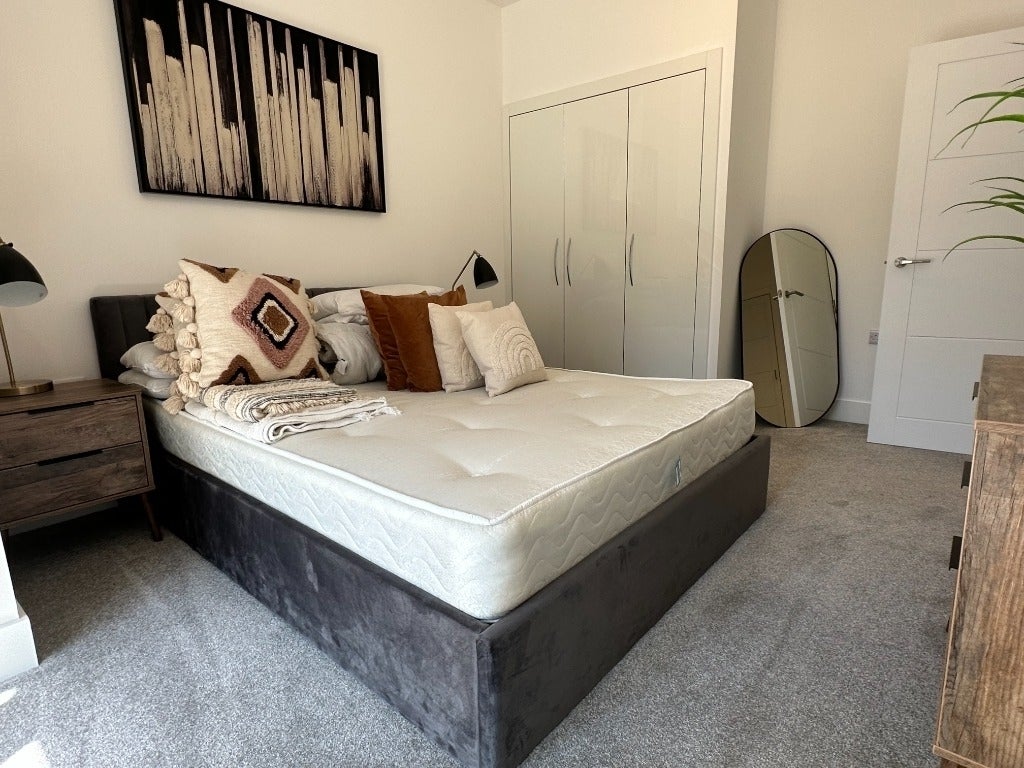 Flat Kilpatrick Grove in City of Edinburgh