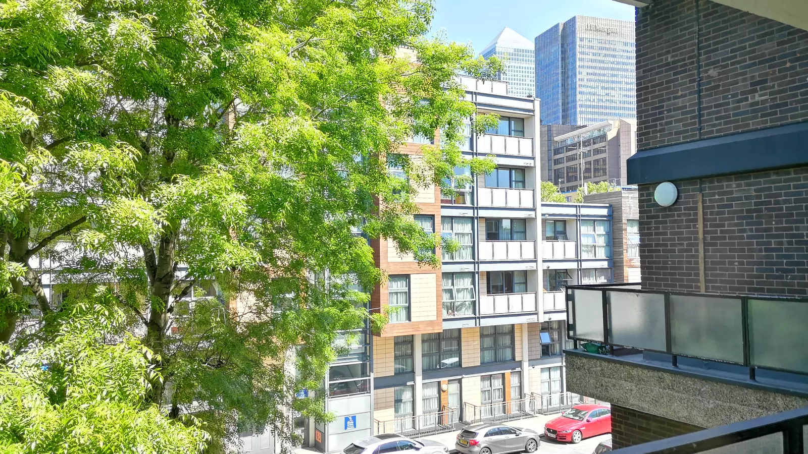 Flat Strafford Street in Greater London
