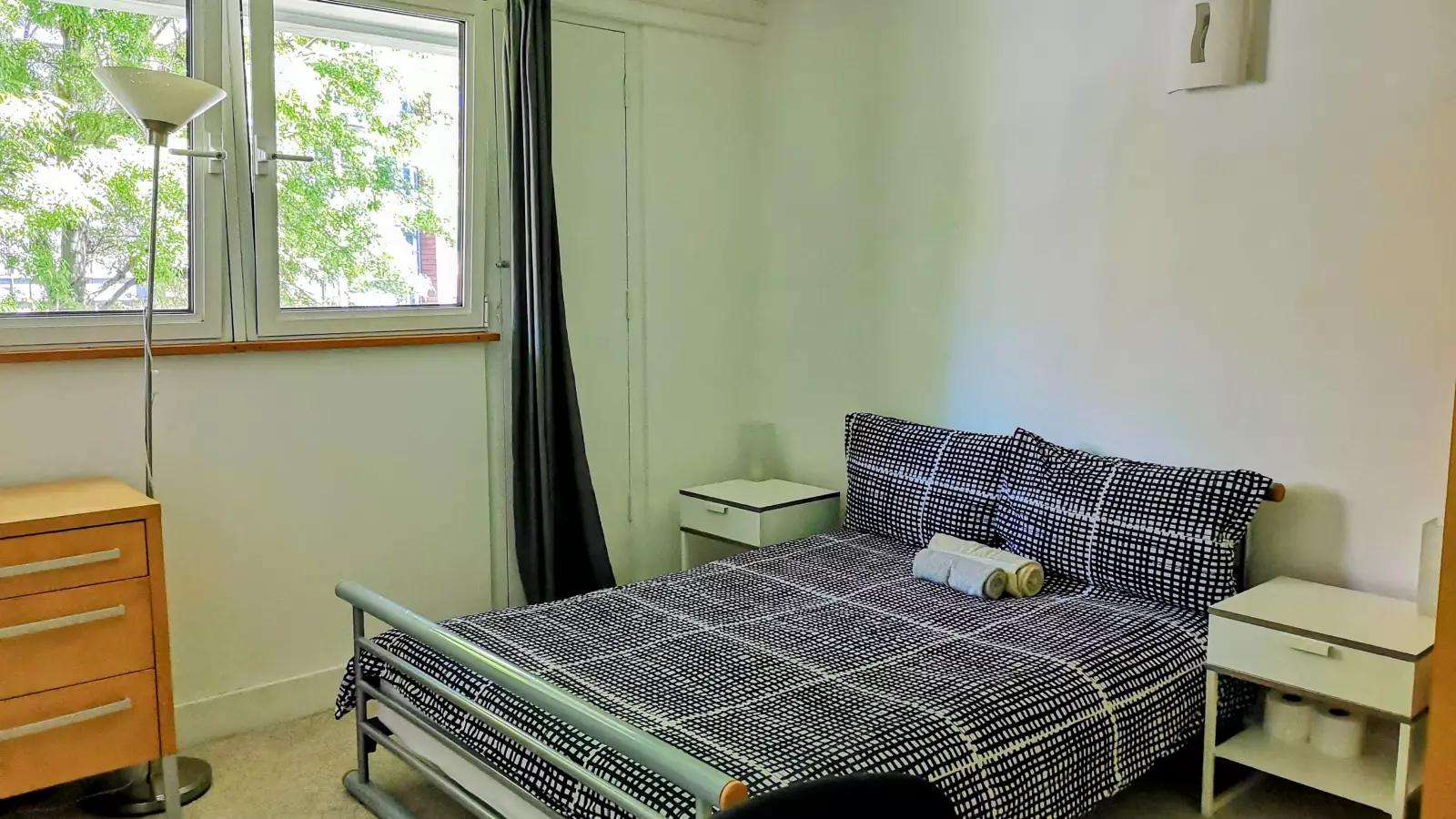 Flat Strafford Street in Greater London