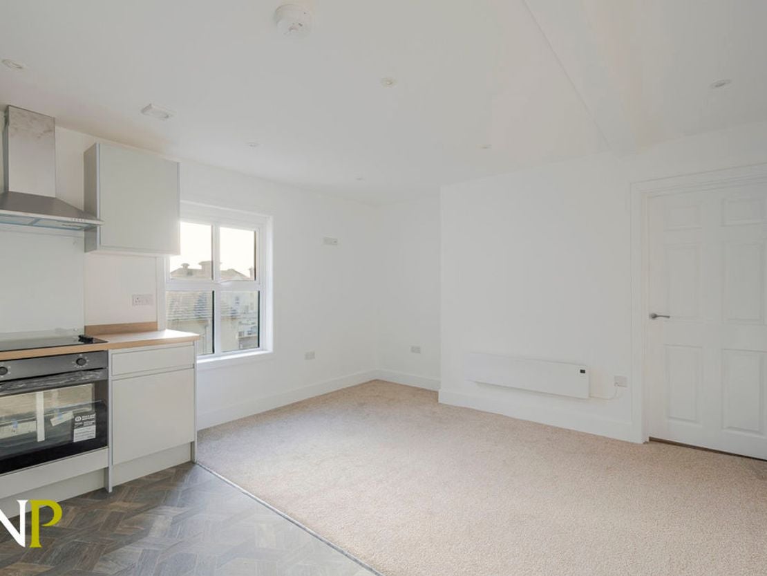 Flat Pier Avenue in Clacton-on-Sea