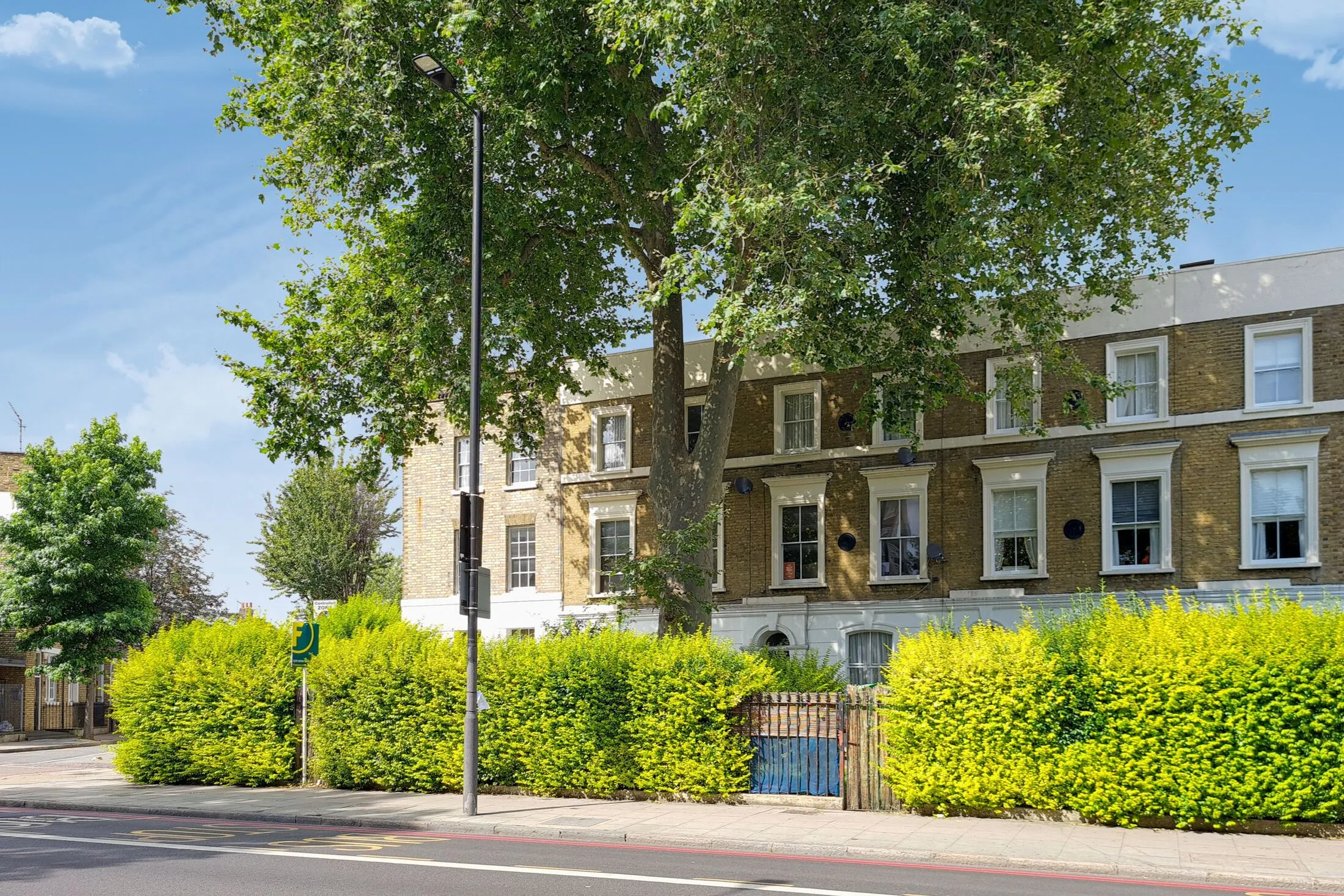 Flat City Road in Greater London