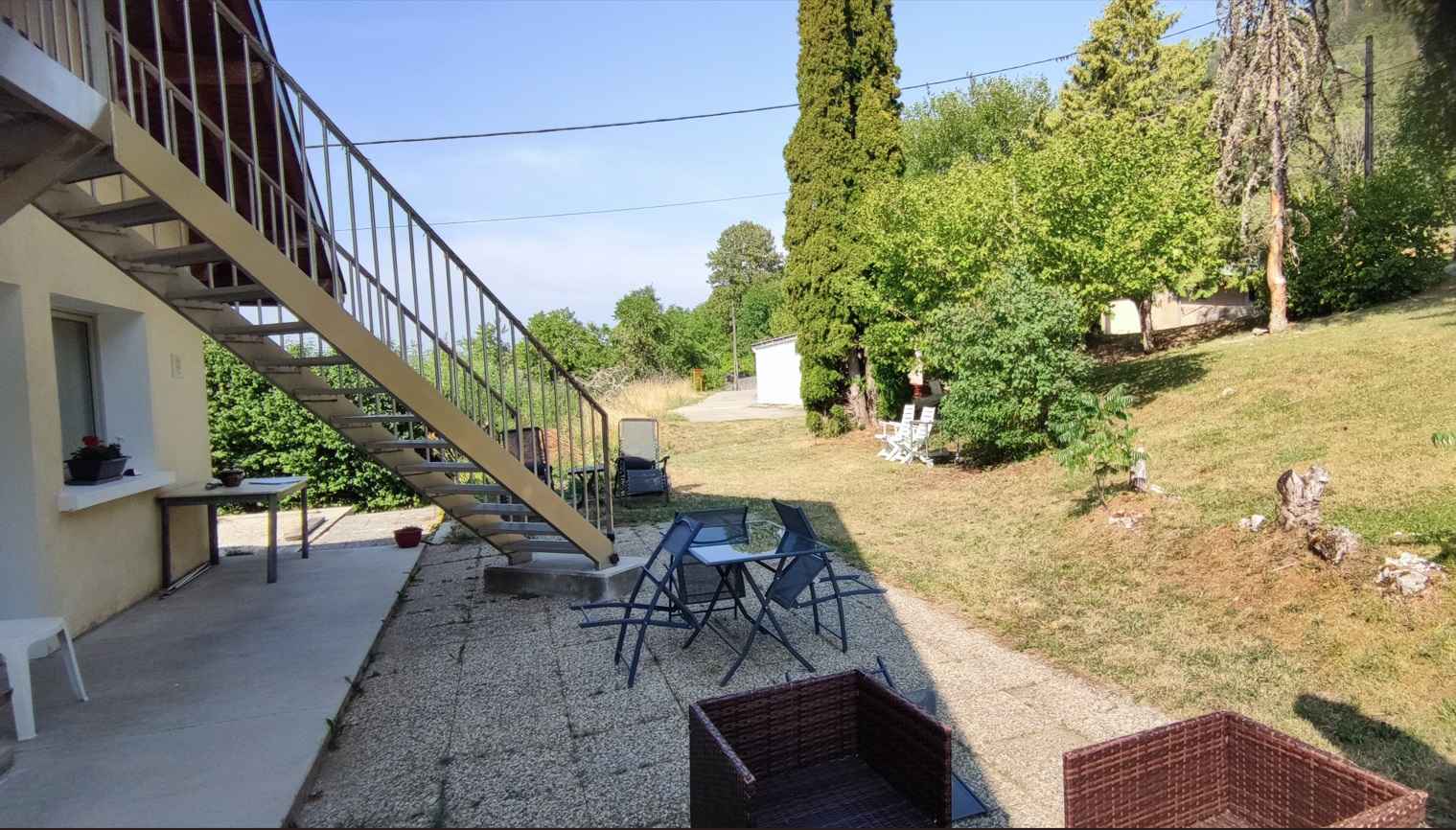 Appartement Rue du 12 Juillet 1944 à Coyrière