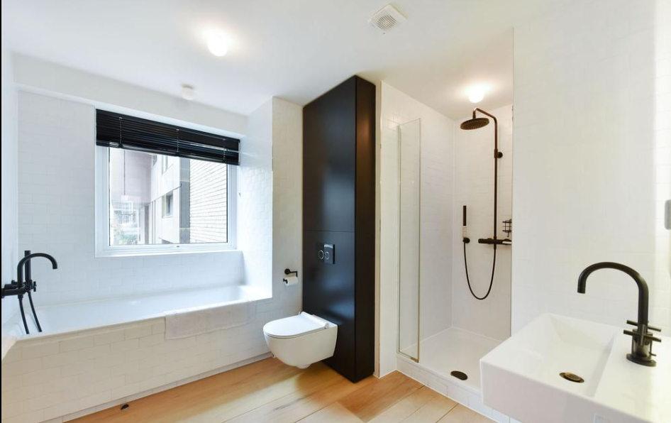 Flat Weymouth Street in London