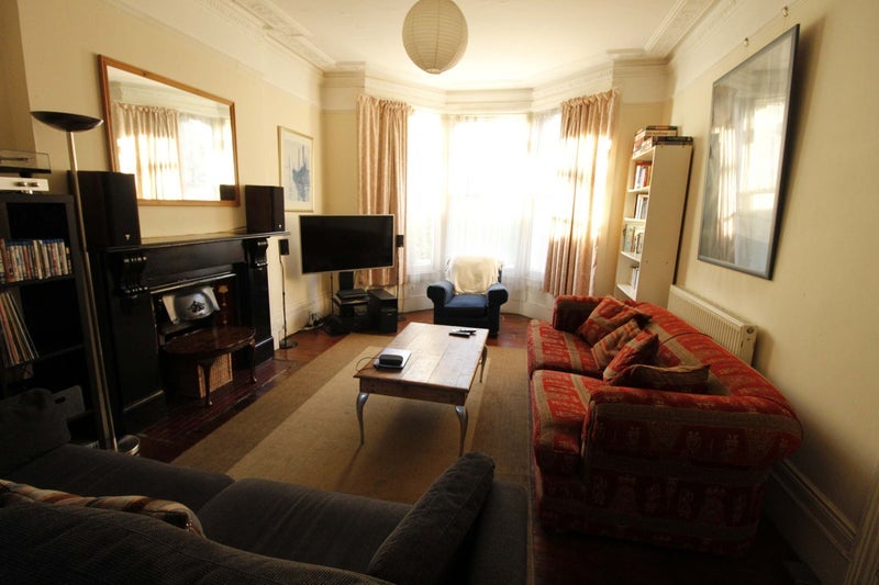 Room Poplar Grove in Greater London