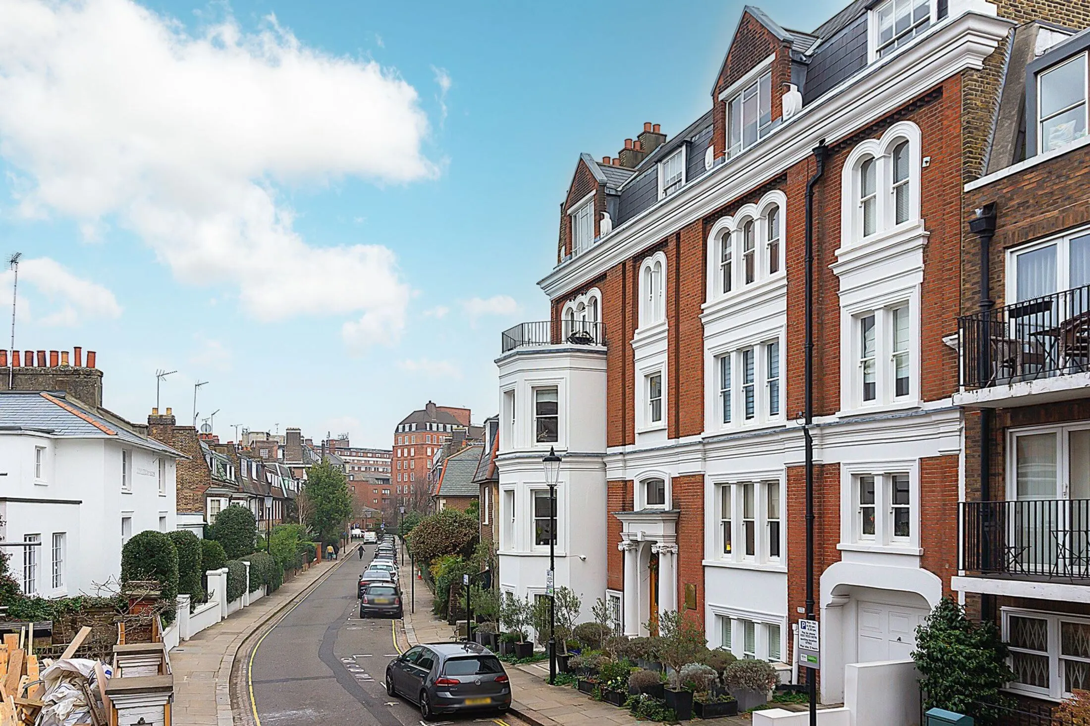 Flat Jubilee Place in Greater London