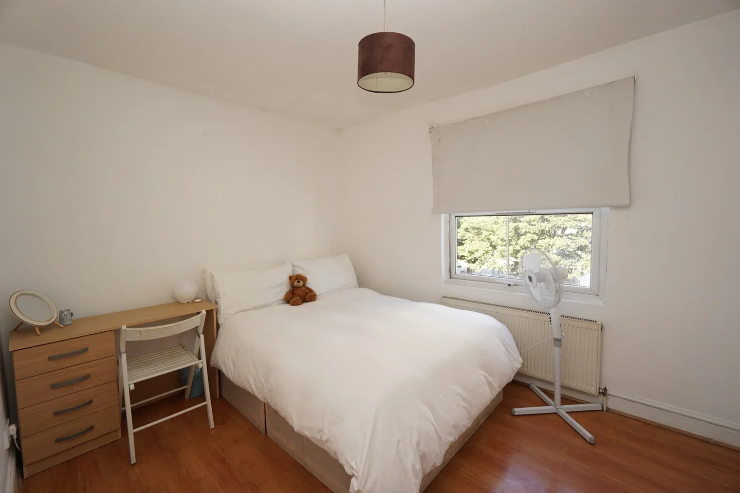 Flat Caledonian Road in Greater London