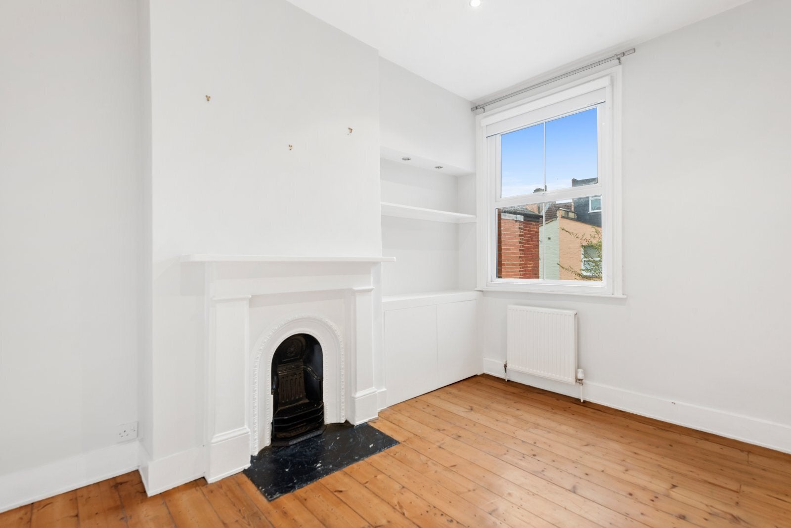 House Rowallan Road in Greater London