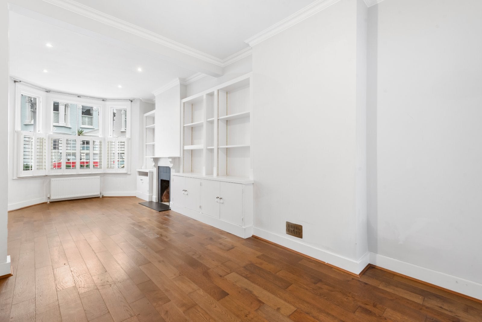 House Rowallan Road in Greater London