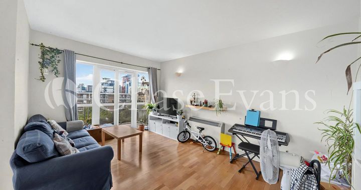 Flat Old Bellgate Place in Greater London