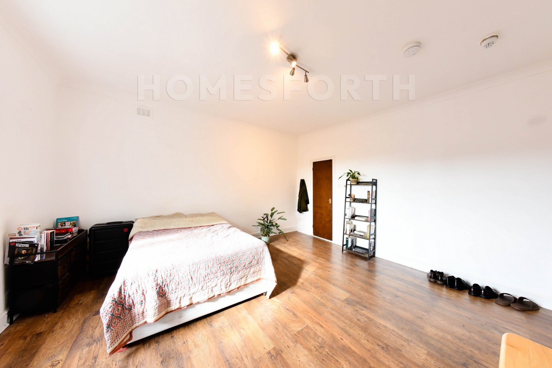 Flat West End Lane in Greater London