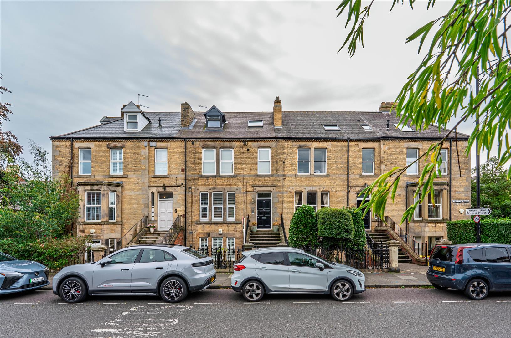 Flat Clayton Road in Newcastle upon Tyne