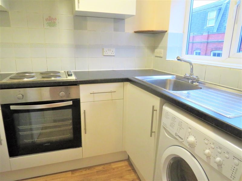 Flat Eastgate Square in Chichester