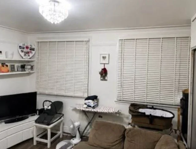 Flat Arthur Road in Greater London