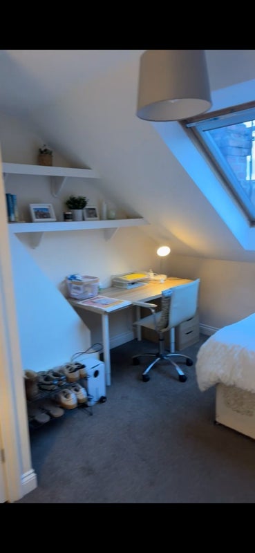 Room Mayfair Road in Newcastle upon Tyne