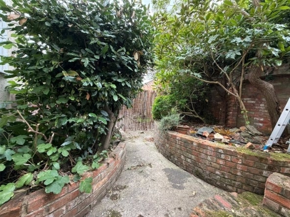 Flat Prospect Place in Swindon