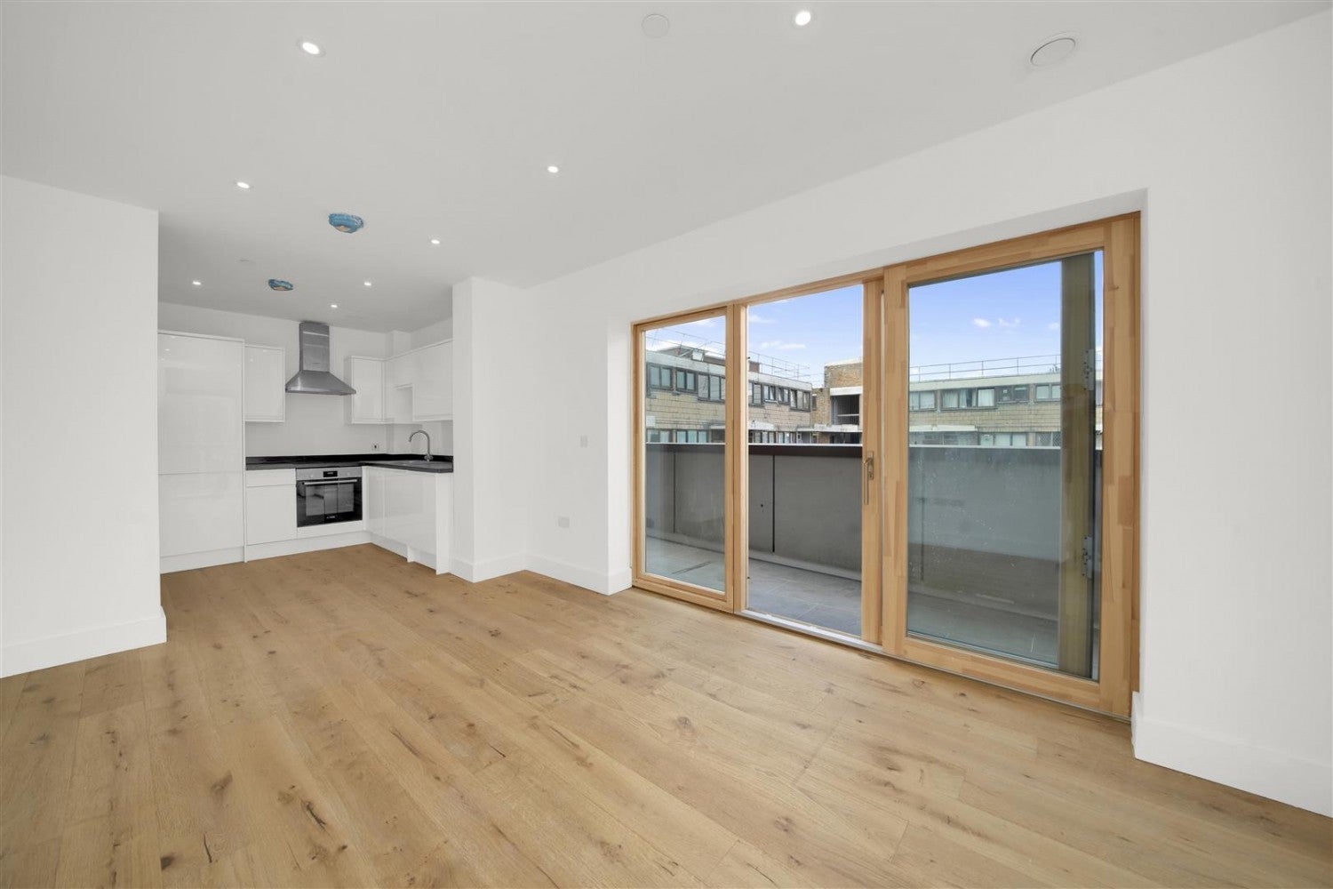 Flat Hare Walk in Greater London