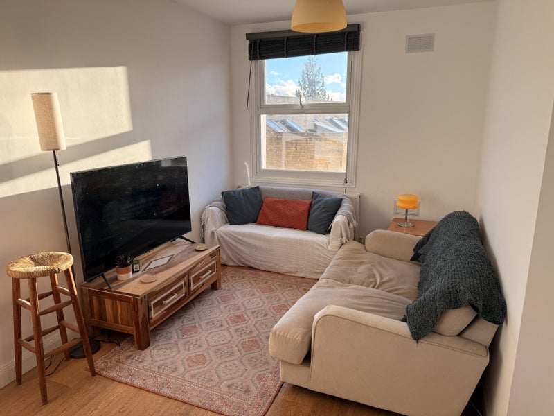 Room Brecknock Road in Greater London
