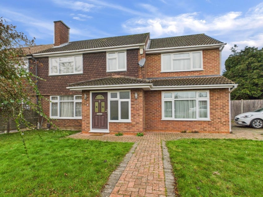 House Hazell Way in Stoke Poges