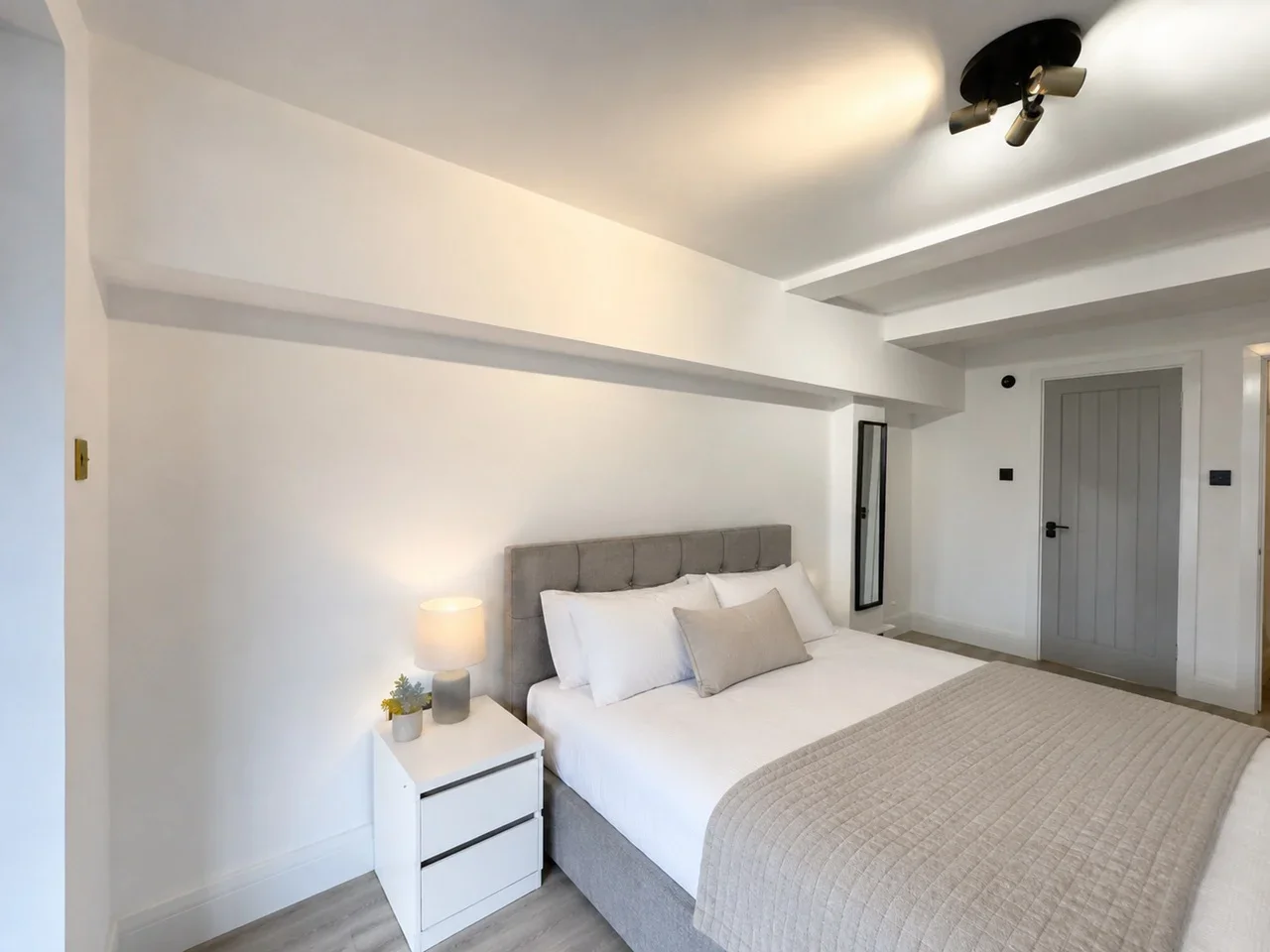 Flat Mulgrave Road in Greater London