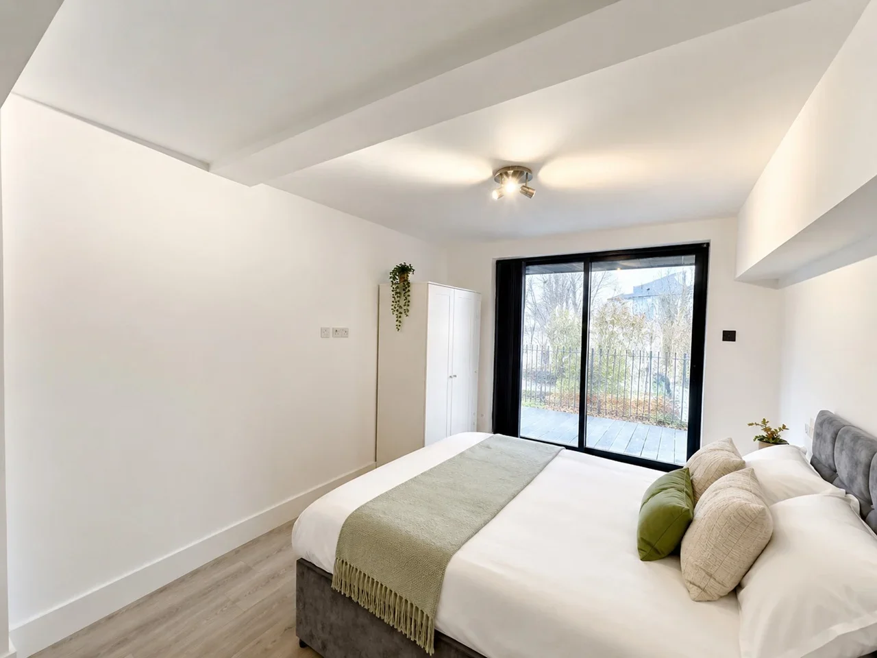 Flat Mulgrave Road in Greater London