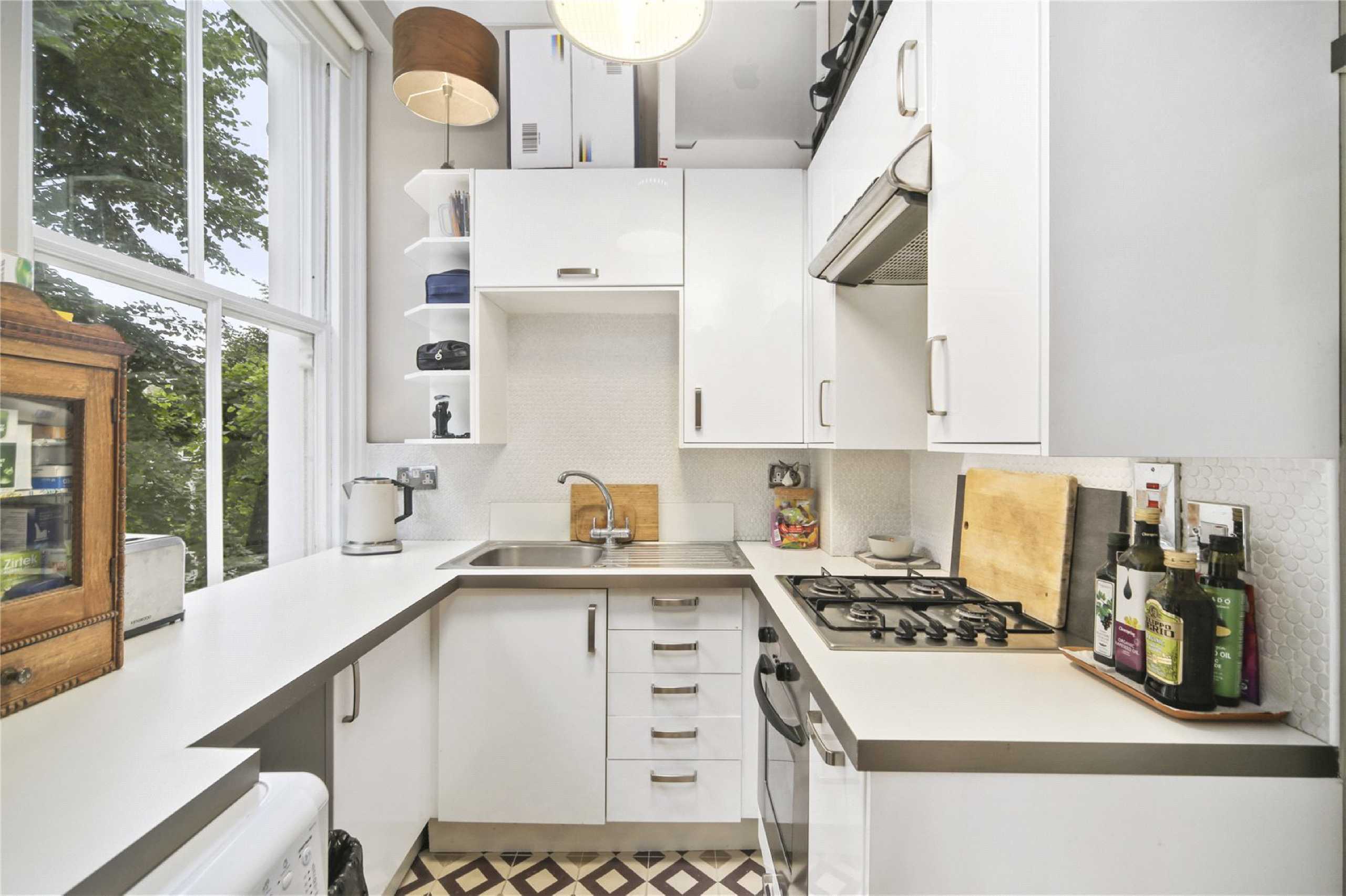 Flat Cambridge Gardens in Greater London