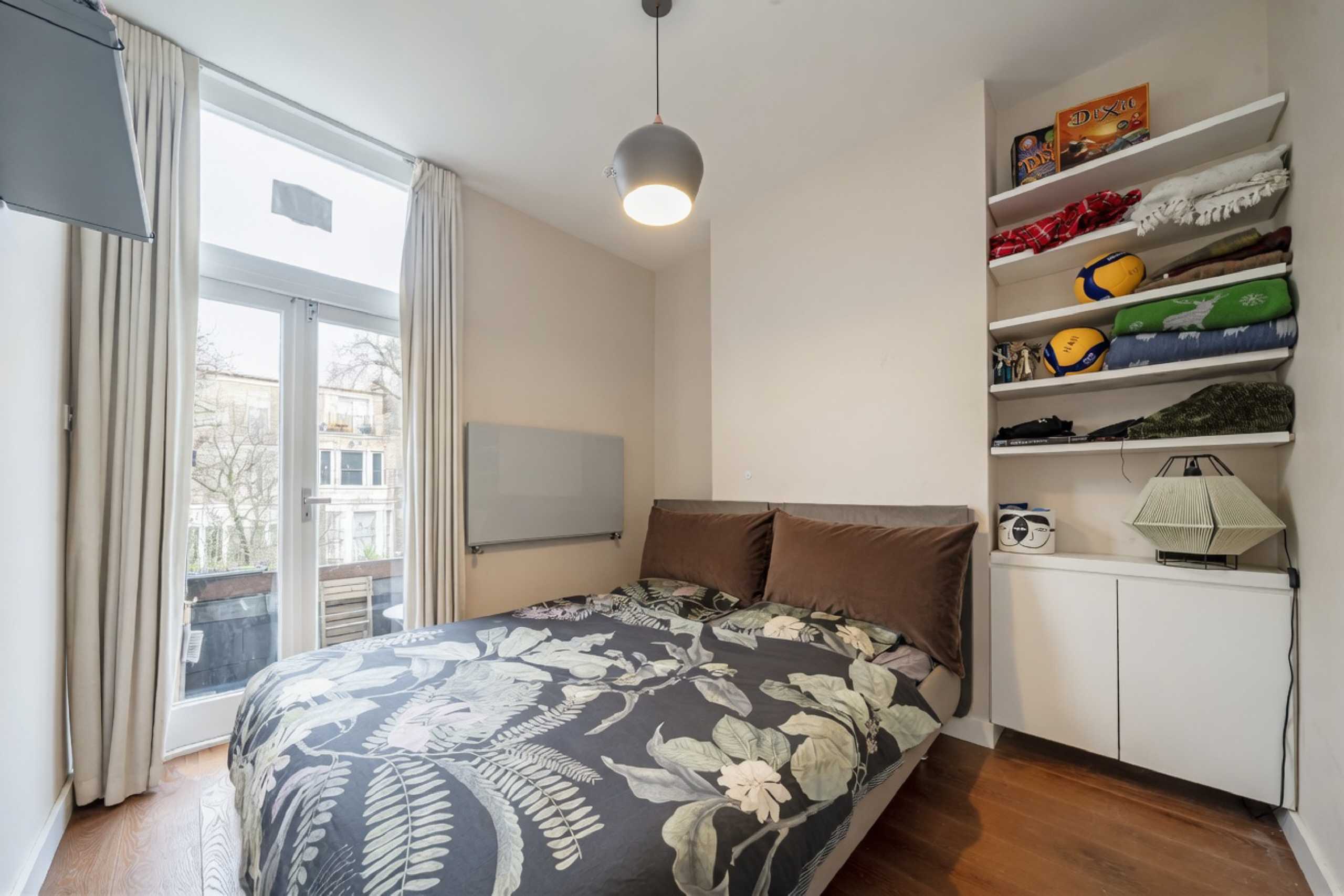 Flat Cambridge Gardens in Greater London
