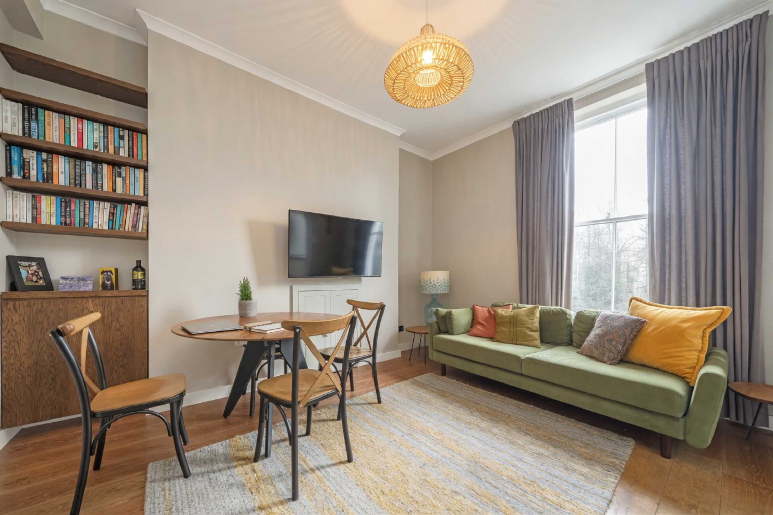 Flat Cambridge Gardens in Greater London