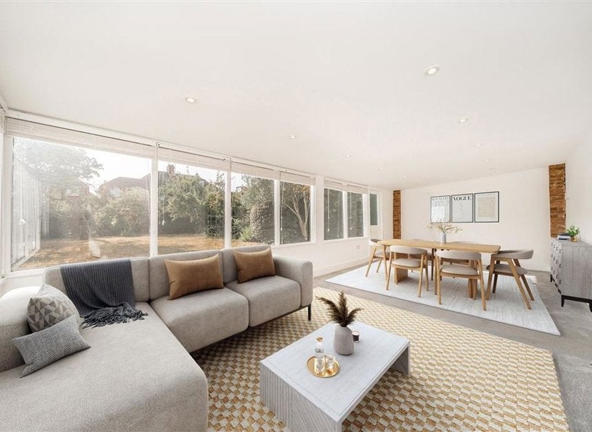 House Sneyd Road in Greater London