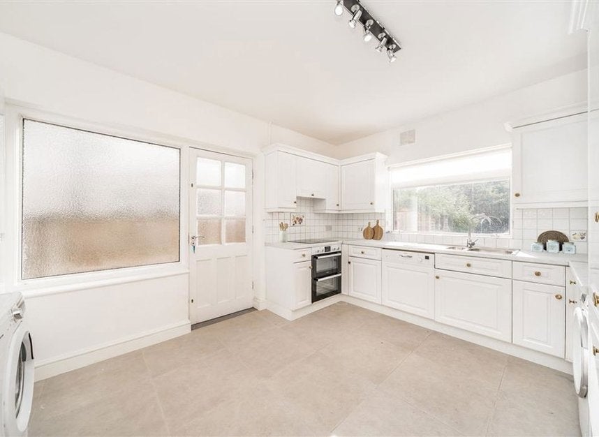 House Sneyd Road in Greater London