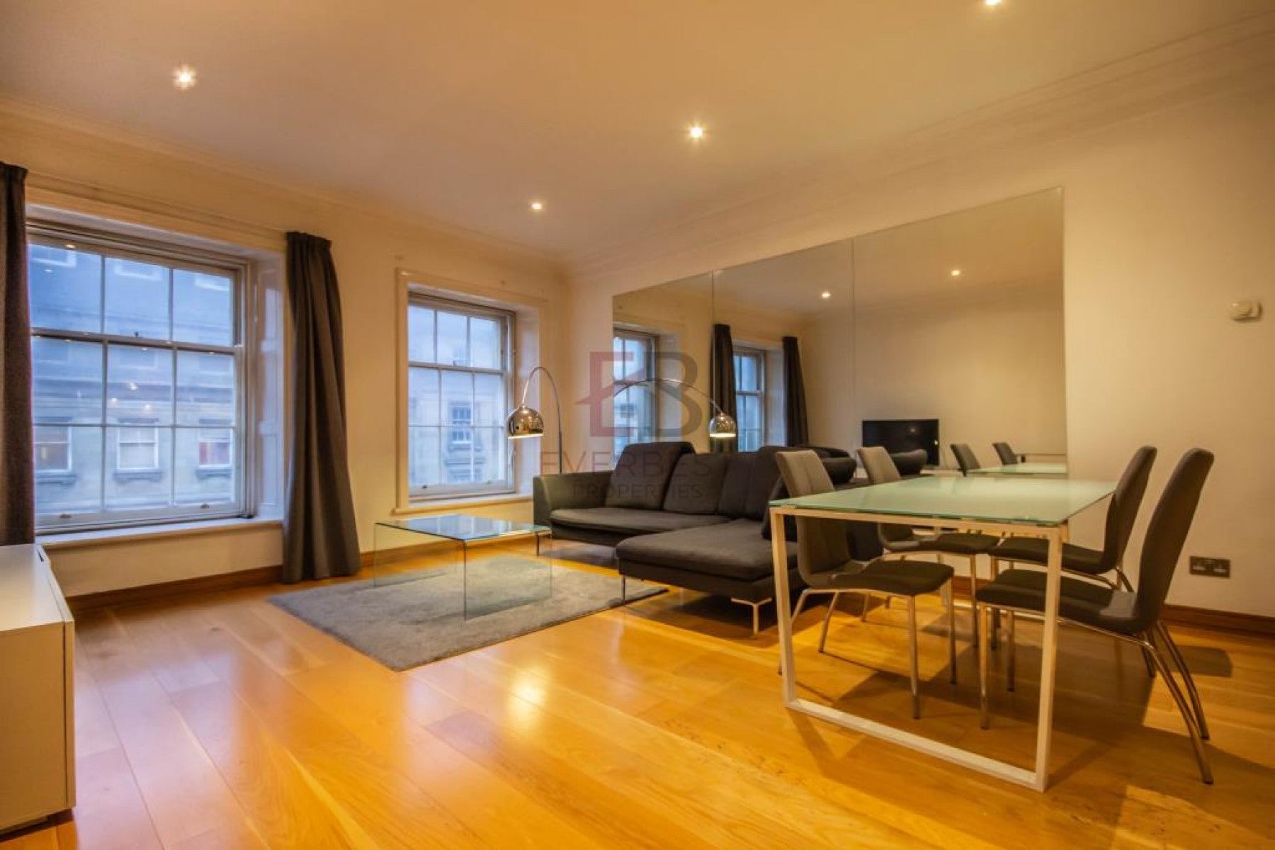 Flat Grainger Street in Newcastle upon Tyne