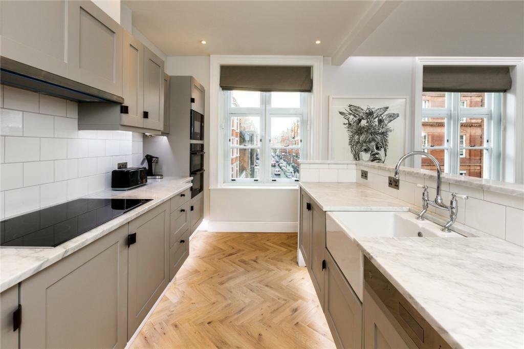 Flat North Audley Street in City of Westminster