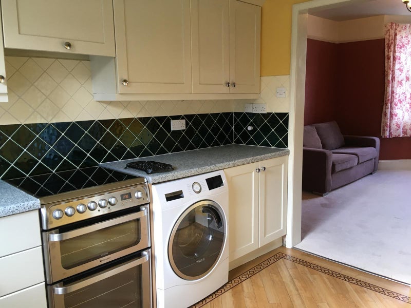 Flat Earlswood Street in Greater London