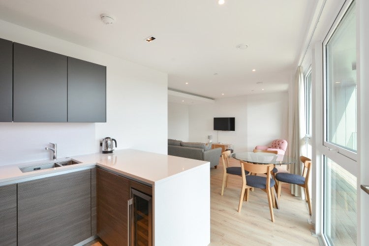 Flat Beadon Road in Greater London