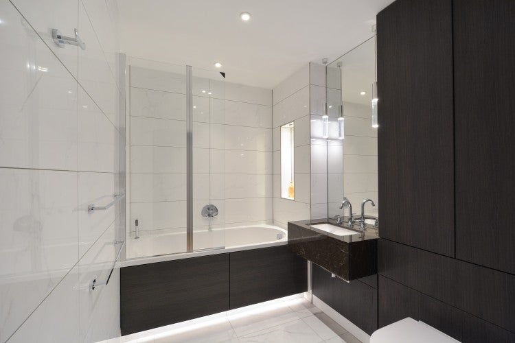 Flat Beadon Road in Greater London