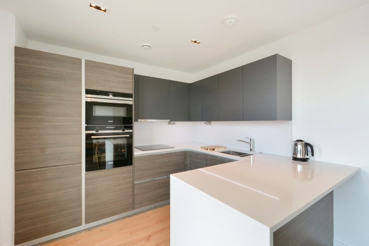 Flat Beadon Road in Greater London