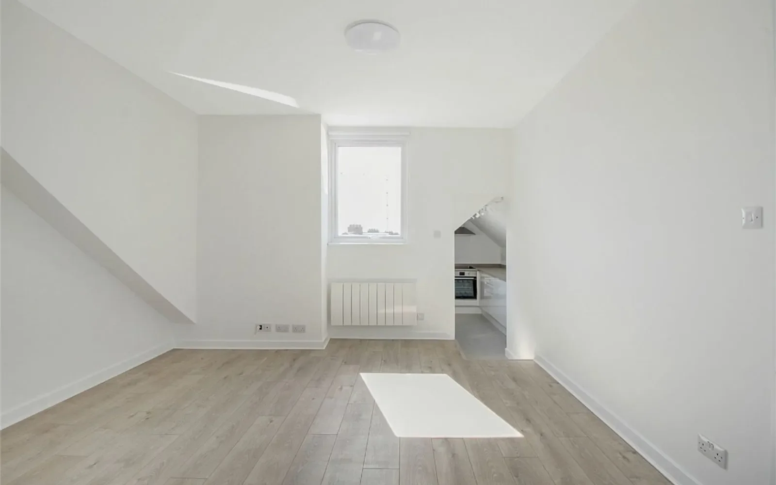 Flat Kenton Lane in Greater London