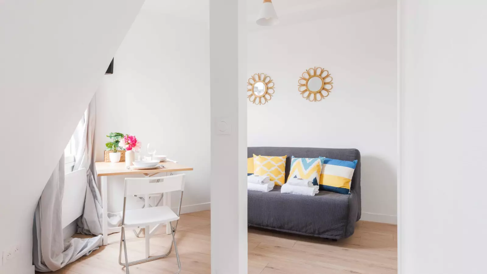 Flat Rue Pierre Demours in Paris