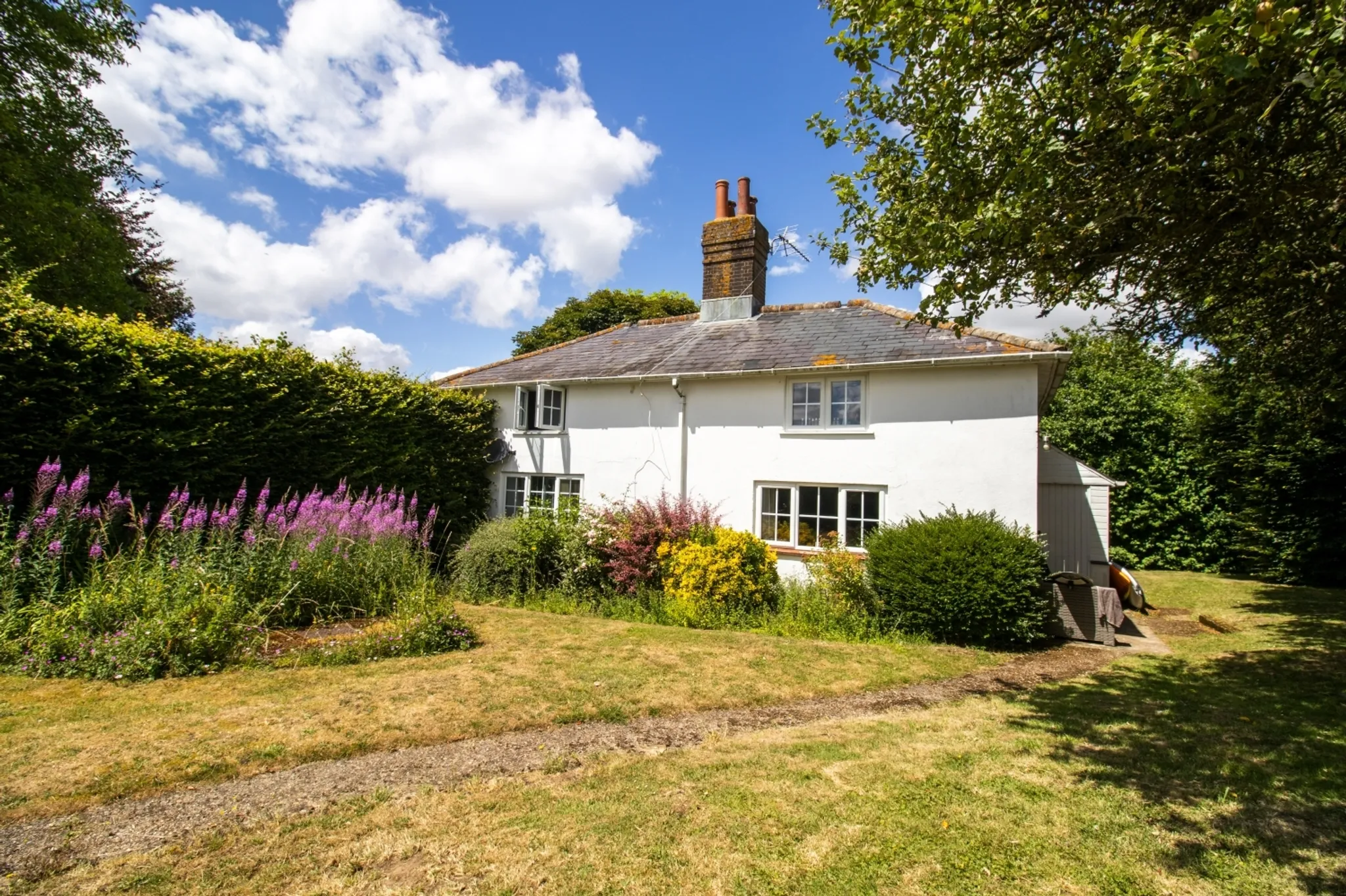 House Parkside Lane in East Hampshire
