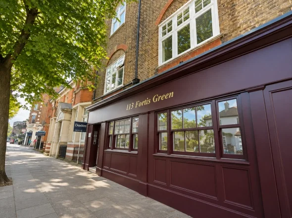 Flat Fortis Green in Greater London