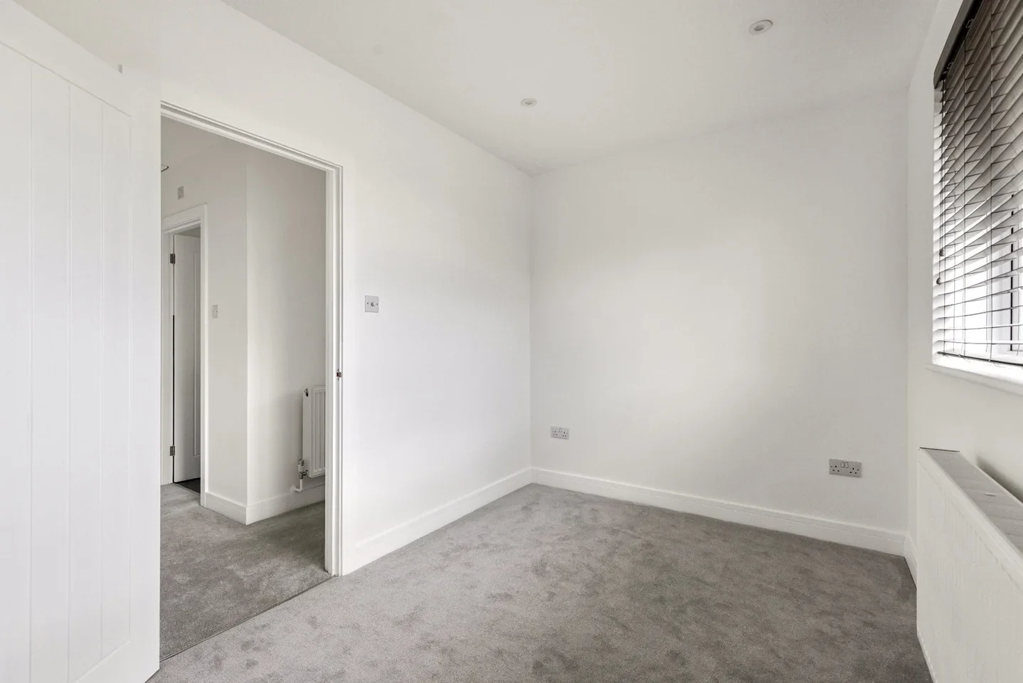 Flat Terrace Road in Walton-on-Thames