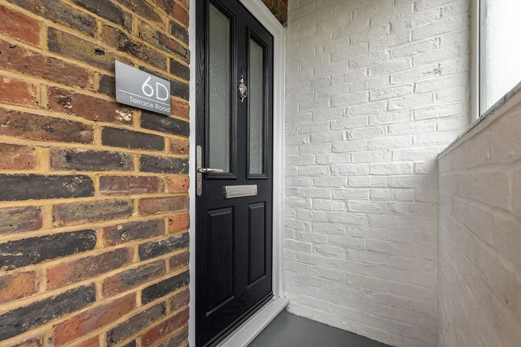 Flat Terrace Road in Walton-on-Thames