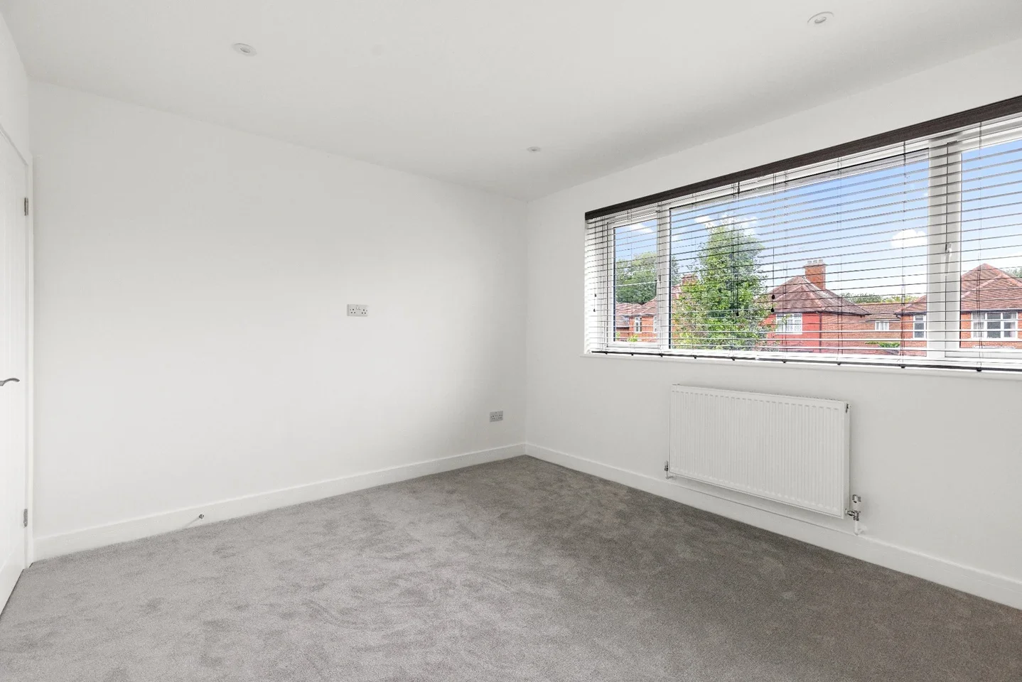 Flat Terrace Road in Walton-on-Thames